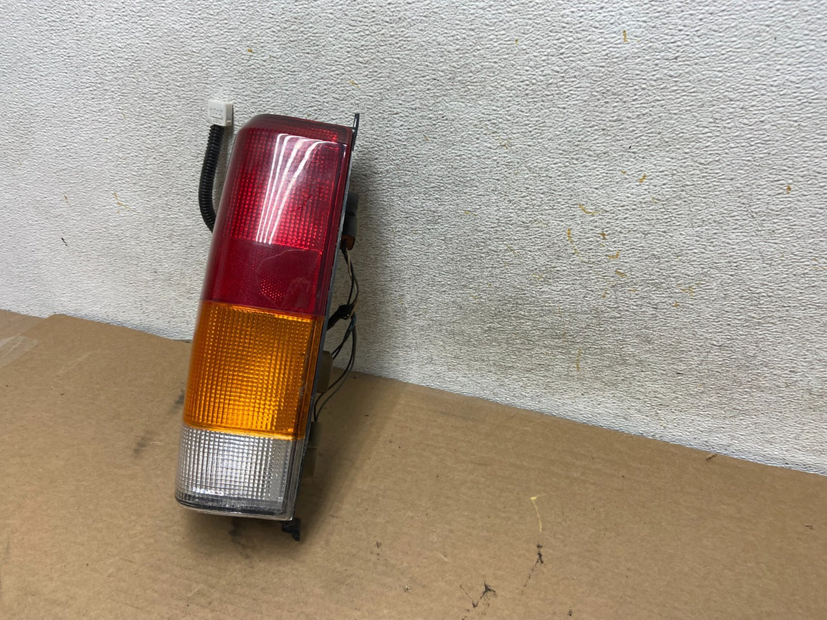 1997 to 2001 Jeep Cherokee Right Passenger Side Tail Light DEPO AH4482 DW2