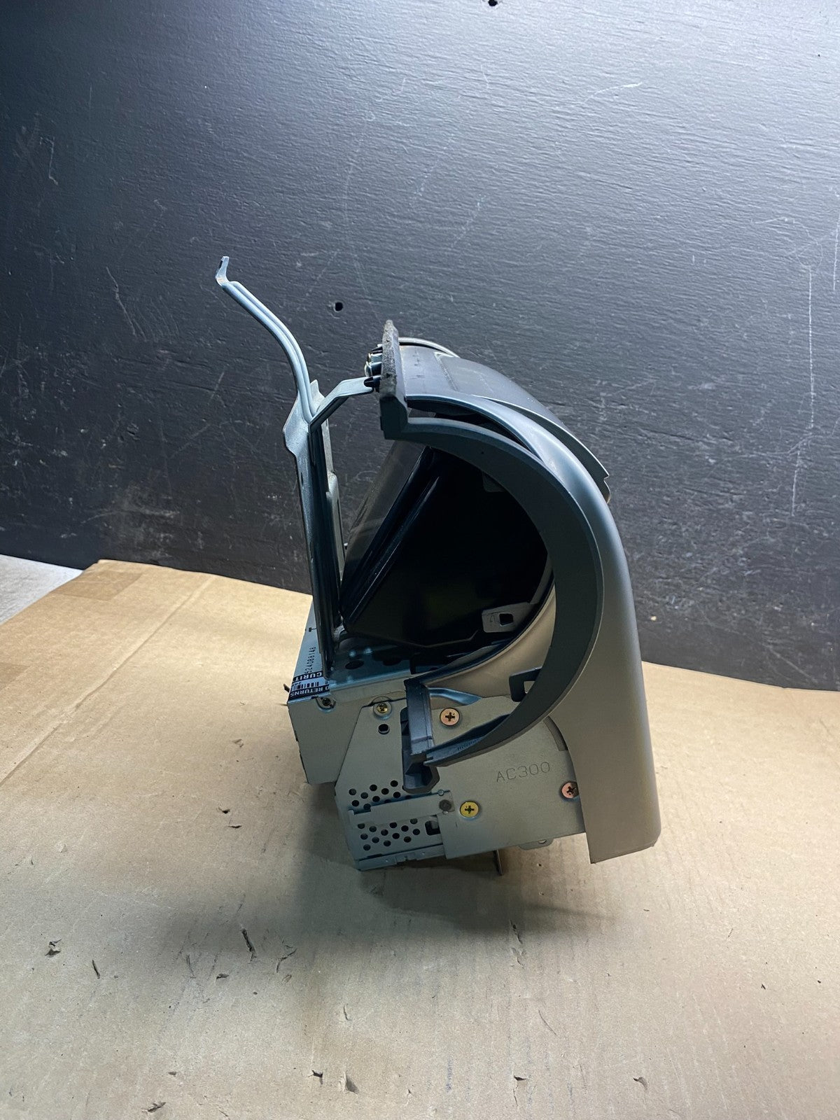 2003 - 2004 Infiniti G35 AM/FM Radio Climate Control Panel ae7893 DG2