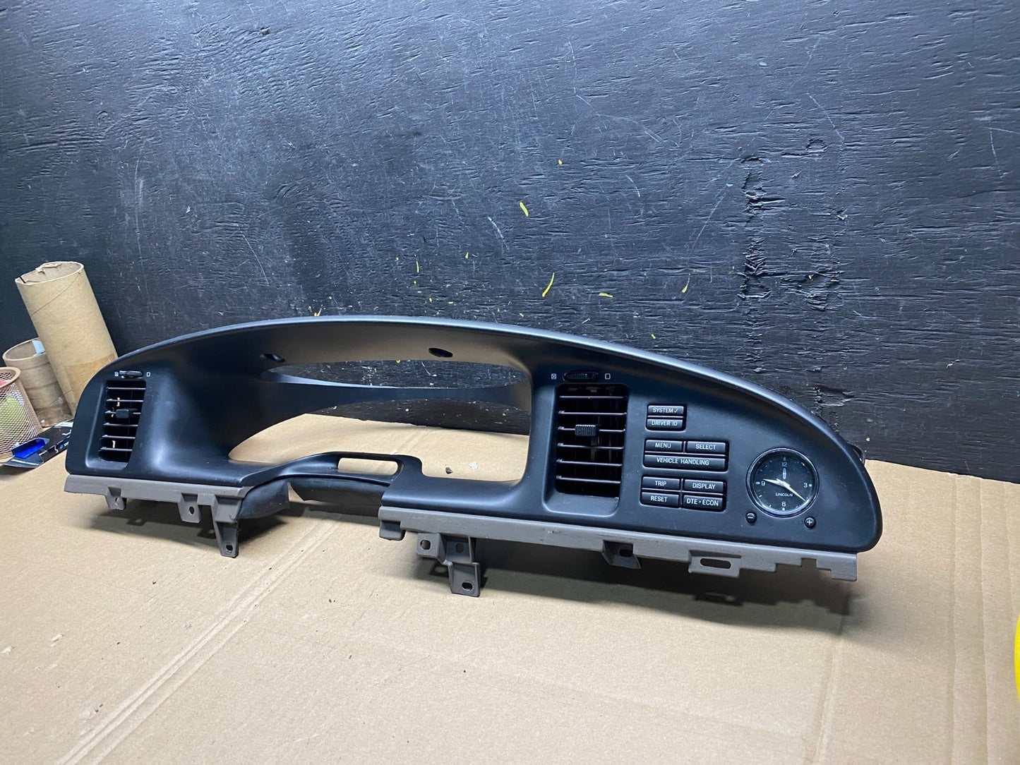 1998 to 2001 Lincoln Continental Speedometer Dash Bezel Air Vent T1254 DG2