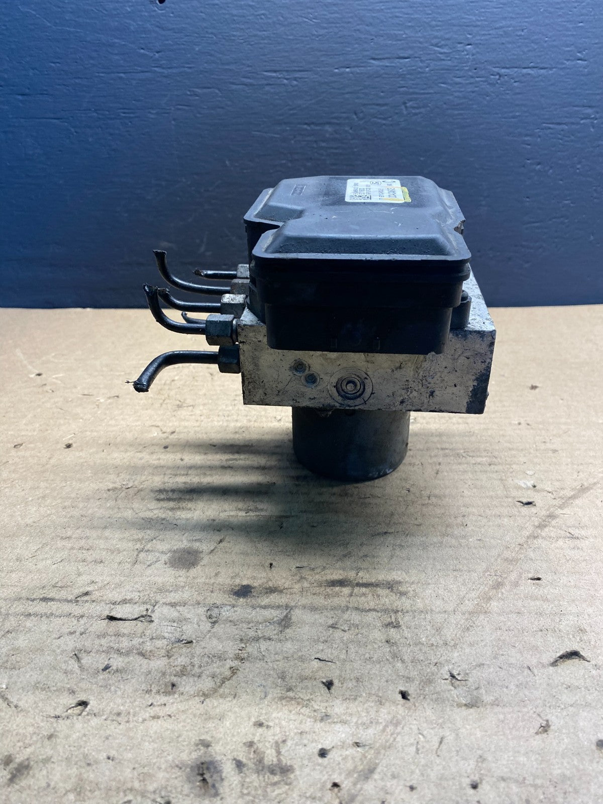 2013 Ford F250 F350 Super Duty ABS Anti Lock Brake Pump Module AB7217 DG4