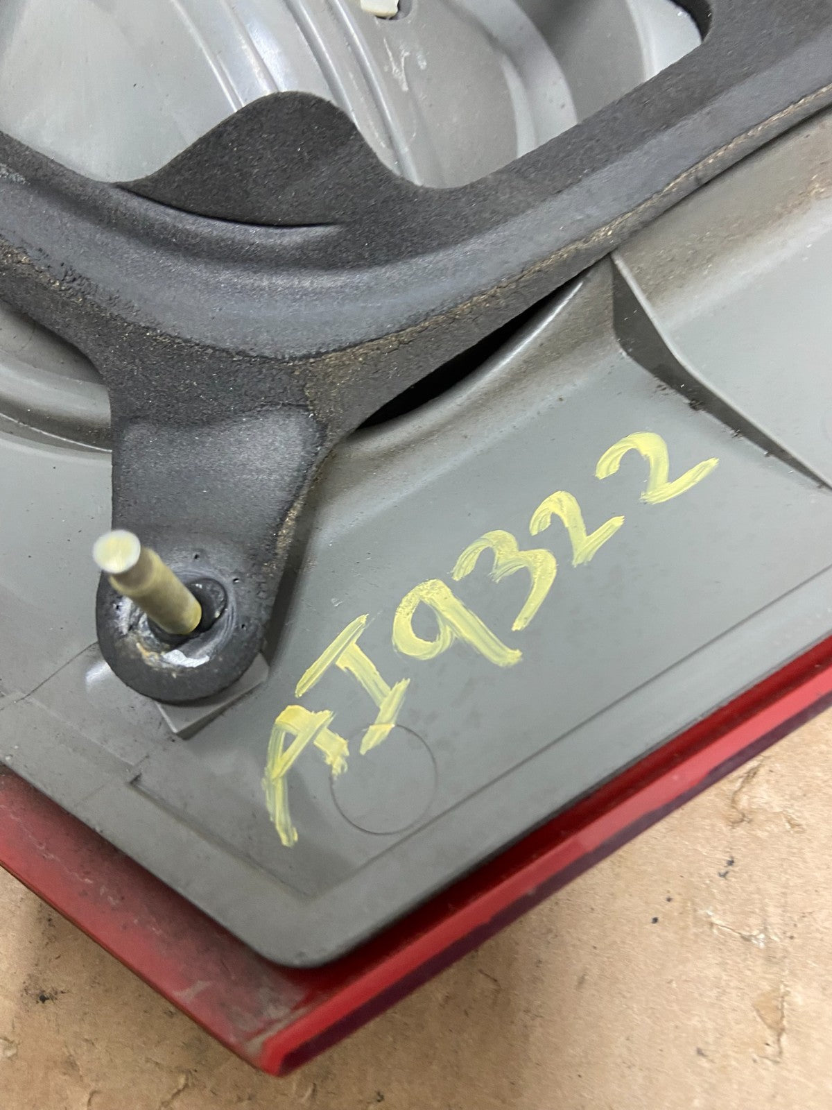 2006 to 2010 Toyota Sienna Right Passenger RH Inner Tail Light AI9322 LK6