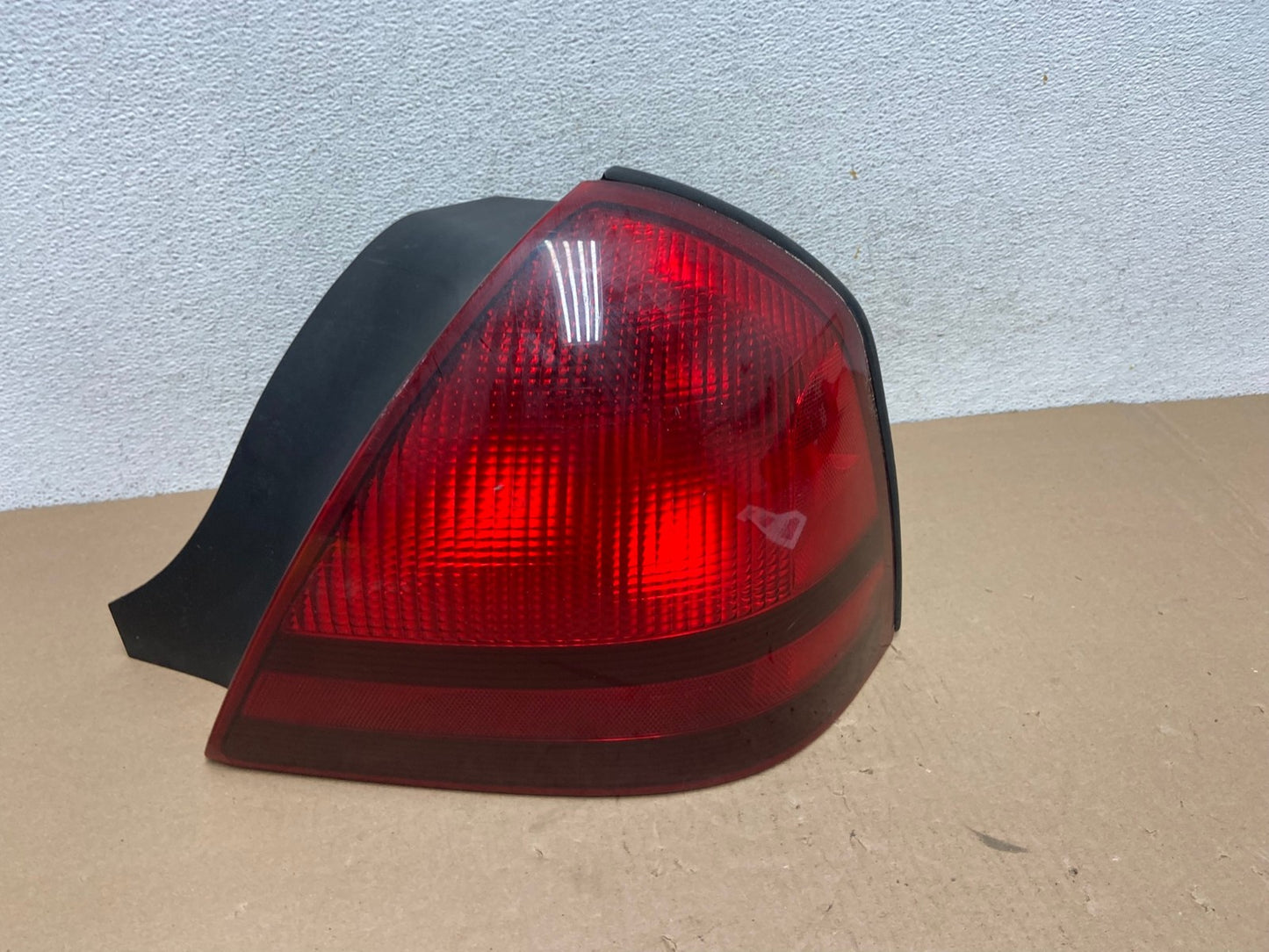 2003 to 2011 Mercury Grand Marquis Right Passenger Side Tail Light AG3379 LK0
