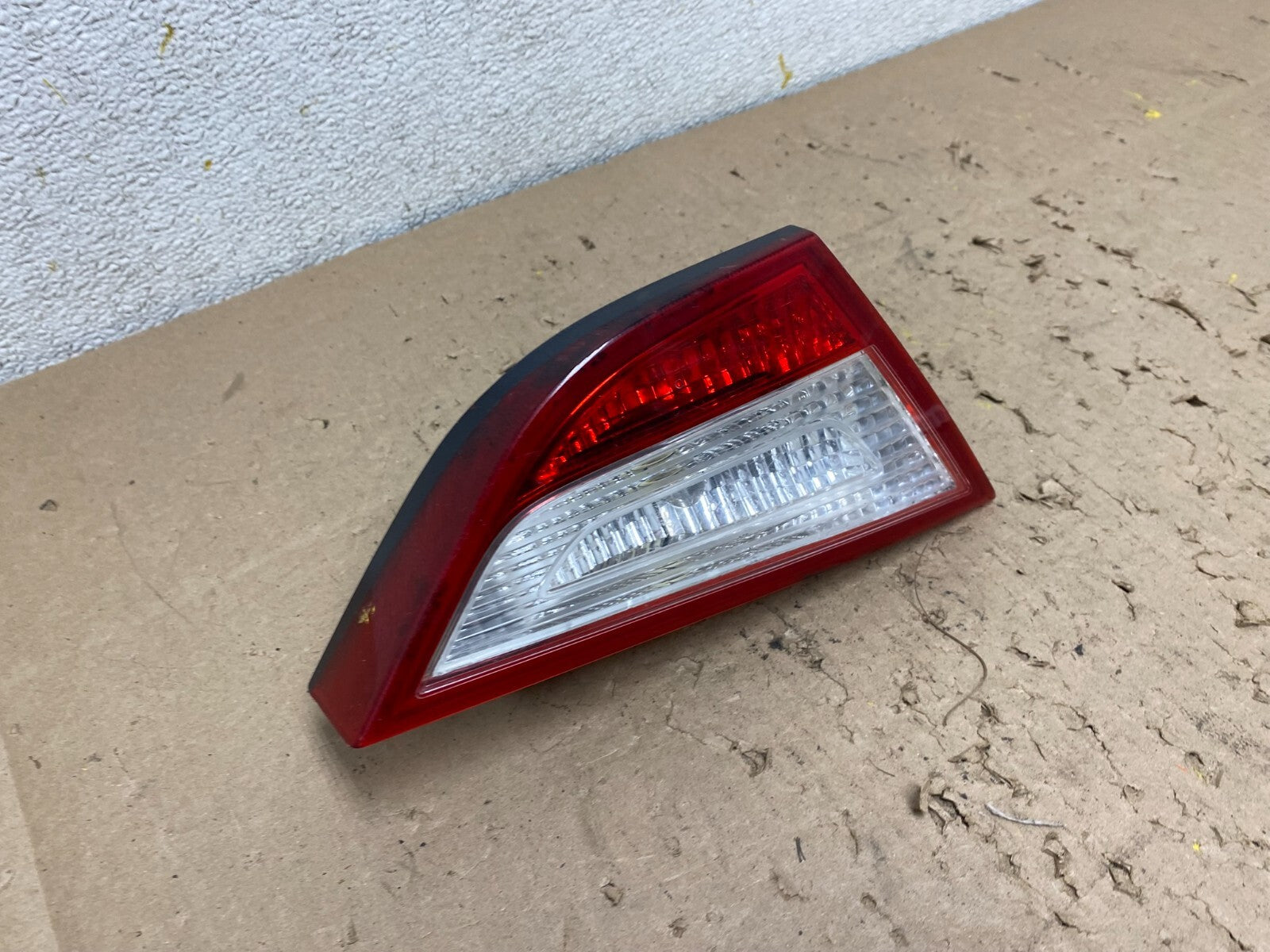2011 2012 2013 2014 Hyundai Sonata Left Driver Inner Tail Light Oem N3839 DW2