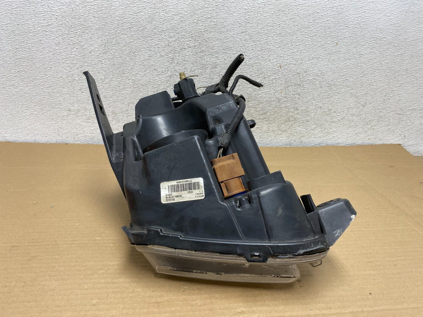 2011-2013 Jeep Grand Cherokee Right Passenger Halogen Headlight AG8844 DW8