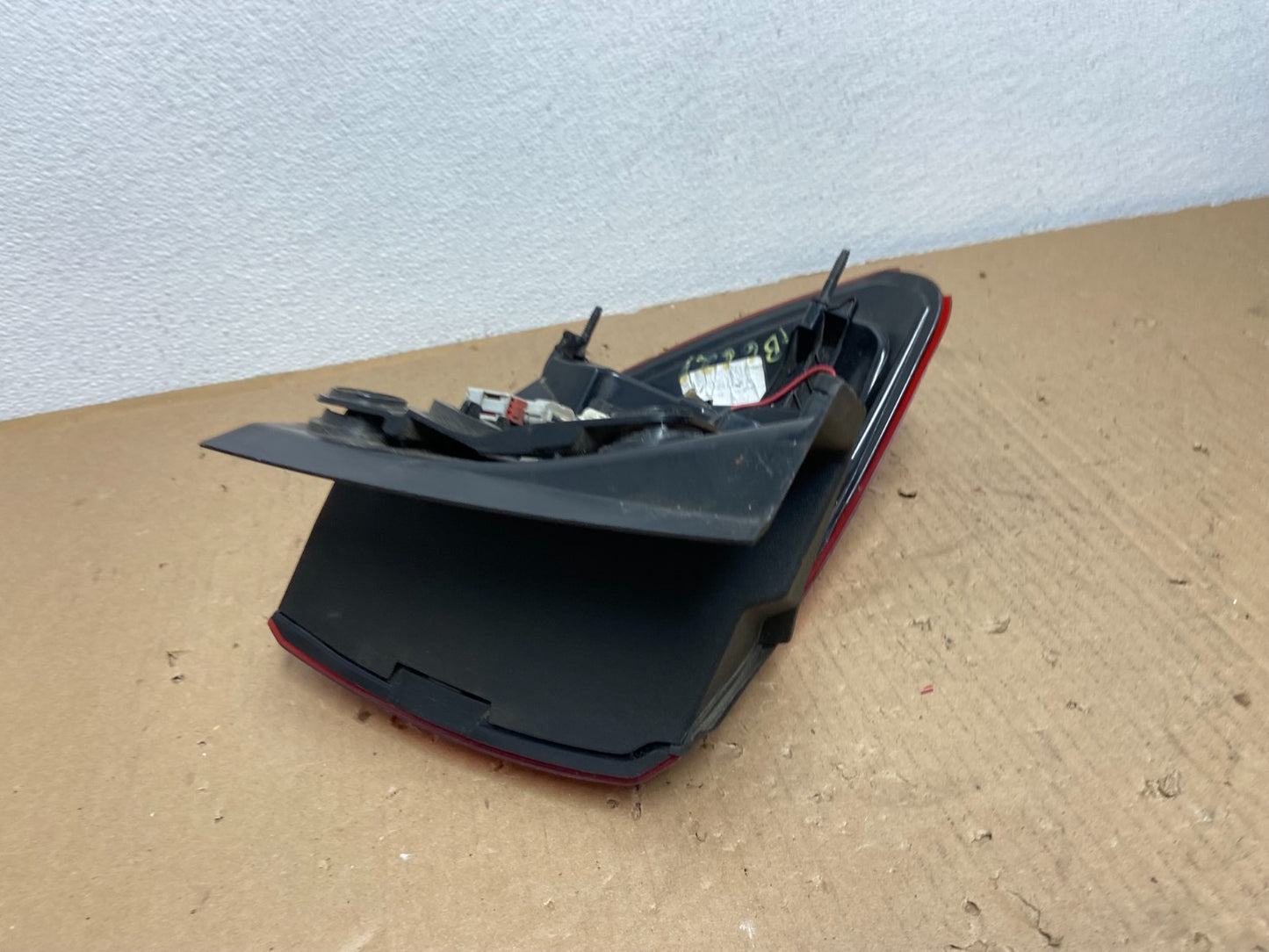 2017 to 2019 GMC Acadia Right Passenger RH Side Tail Light AB6621 DW5