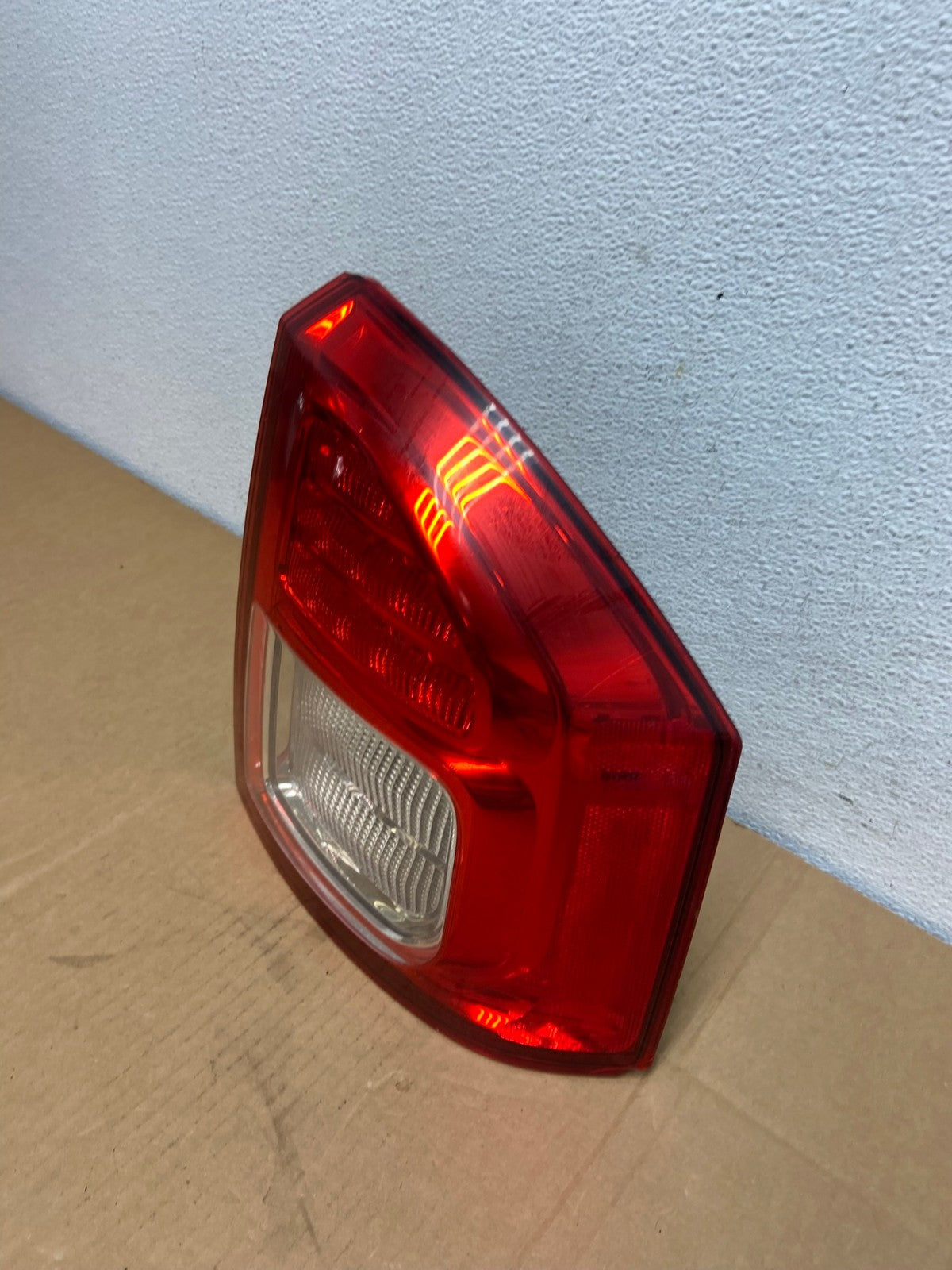 2011 2012 2013 Jeep Compass Right Passenger Rh Side Tail Light AC7474 LK1