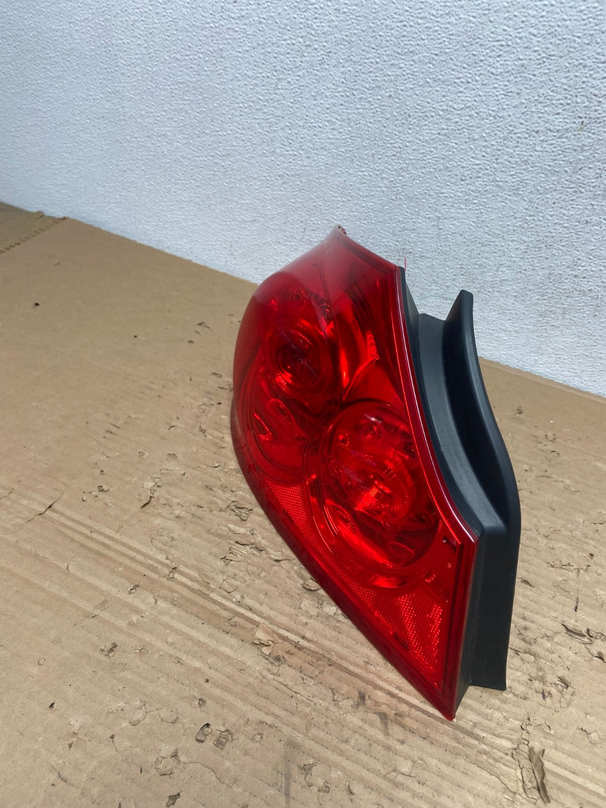 2007 to 2013 Infiniti G35 G37 Sedan Left Driver LH Side Tail Light AD4400 LK1