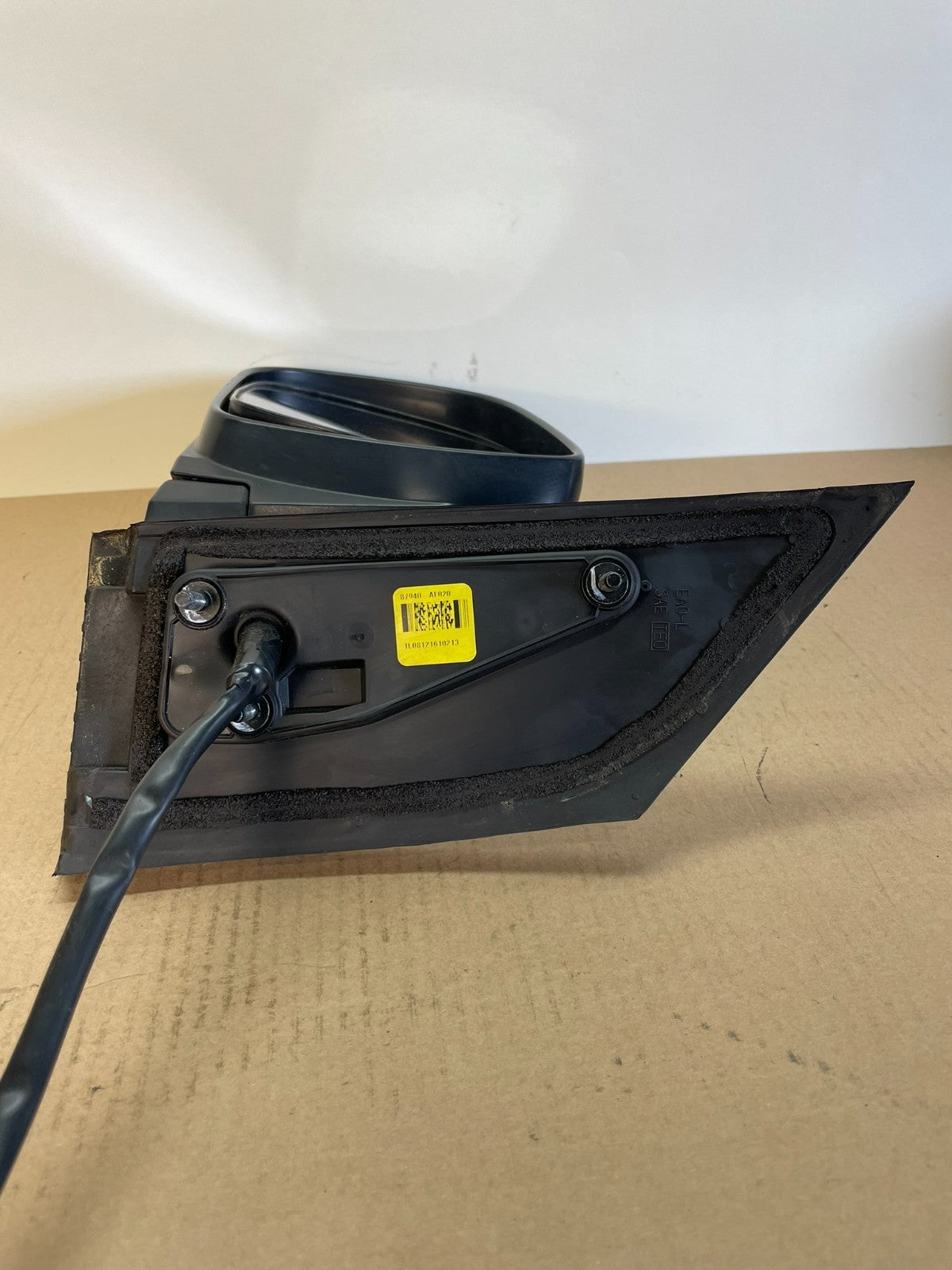 2004 to 2010 Toyota Sienna Left Driver LH Side View Mirror AI3998 DW4