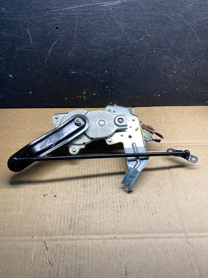2011 to 2017 Honda Odyssey Rear Windshield Washer Wiper Motor AB3973 DG4