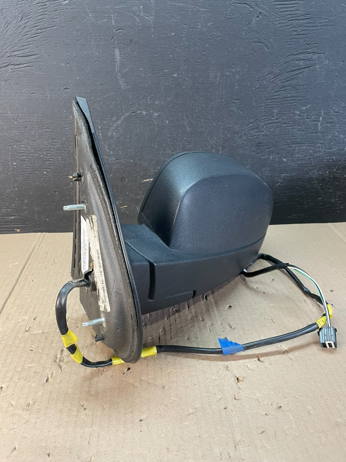 2007-2014 Chevrolet Avalanche Left Driver LH View Door Mirror AD8689 DW1