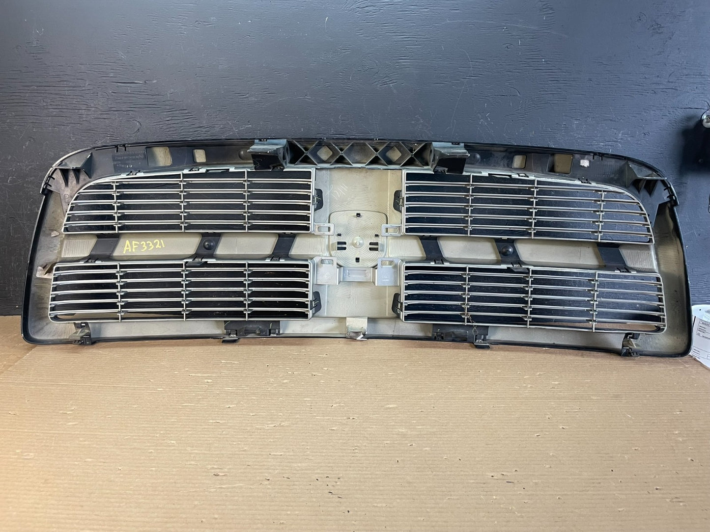 2009 to 2012 Dodge Ram 1500 Front Upper Grille Grill AF3321 DG7