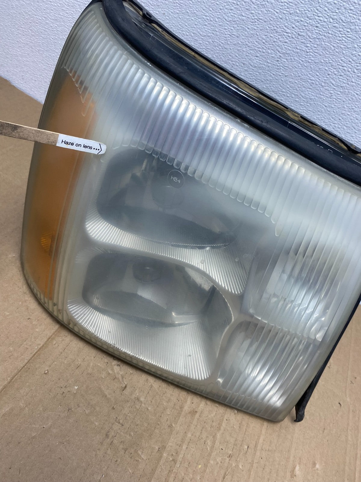 2002-2006 Cadillac Escalade Right Passenger Side Xenon HID Headlight Oem AB81274