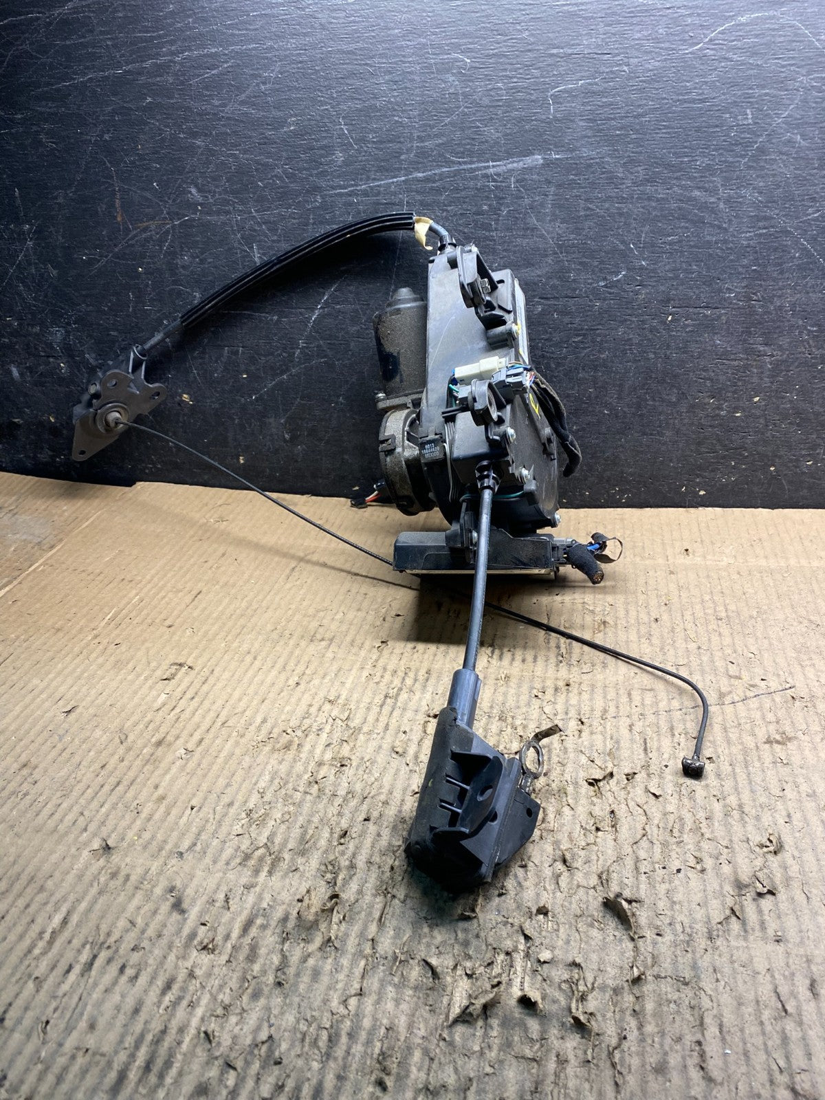 2007-2014 Kia Sedona Left Electric Power Sliding Door Motor Regulator y1435 DG2