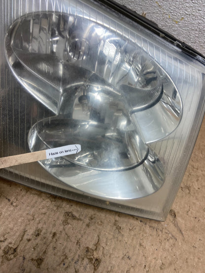 2002 to 2009 Gmc Envoy Right Passenger RH Side Headlight Halogen Y7204 DW5
