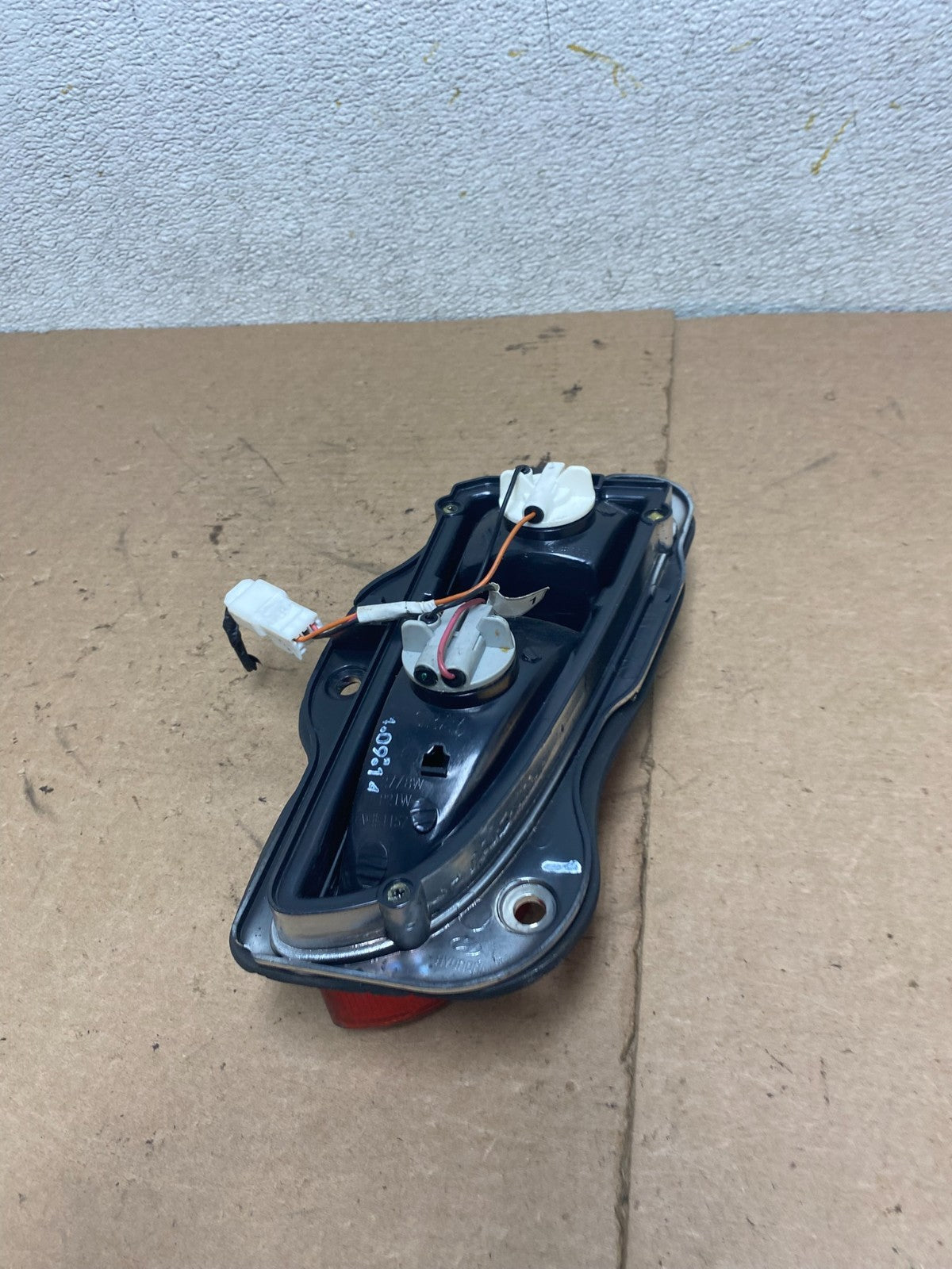 2001-2006 Hyundai Elantra Hatchback Left Driver LH Inner Tail Light P5120 DG6