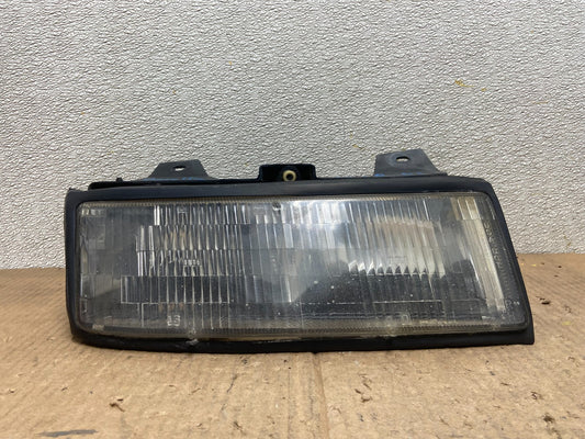 1987 to 1988 Chevrolet Corsica Right Passenger RH Side Headlight AA6659 DG0