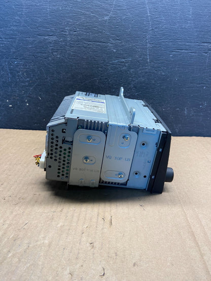 2007 - 2009 Kia Sedona Entourage Radio Stereo Receiver AM FM CD Player AG1504 DW2