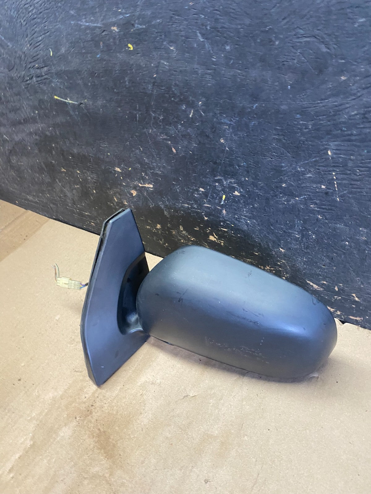 2001 - 2006 Suzuki Grand Vitara XL-7 Left Driver LH  View Door Mirror U7432 DG1