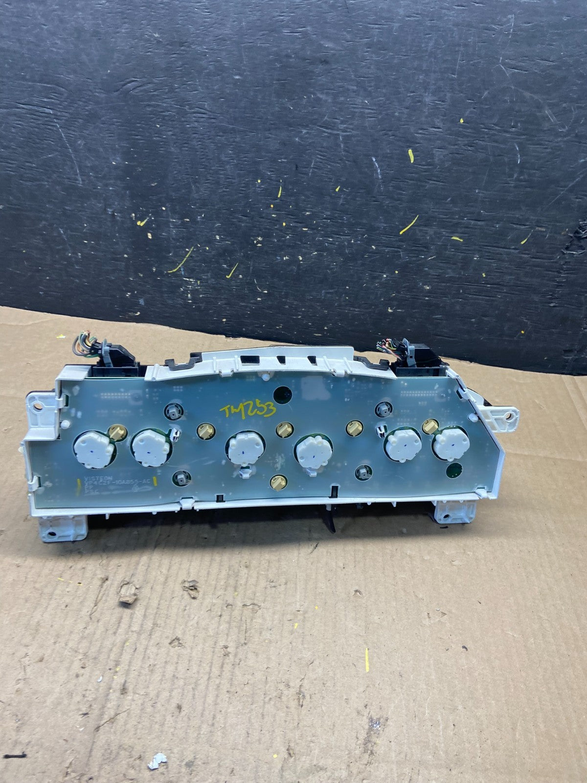 2004 to 2008 Ford E150 E250 Gauge Speedometer Cluster t4832 DG3
