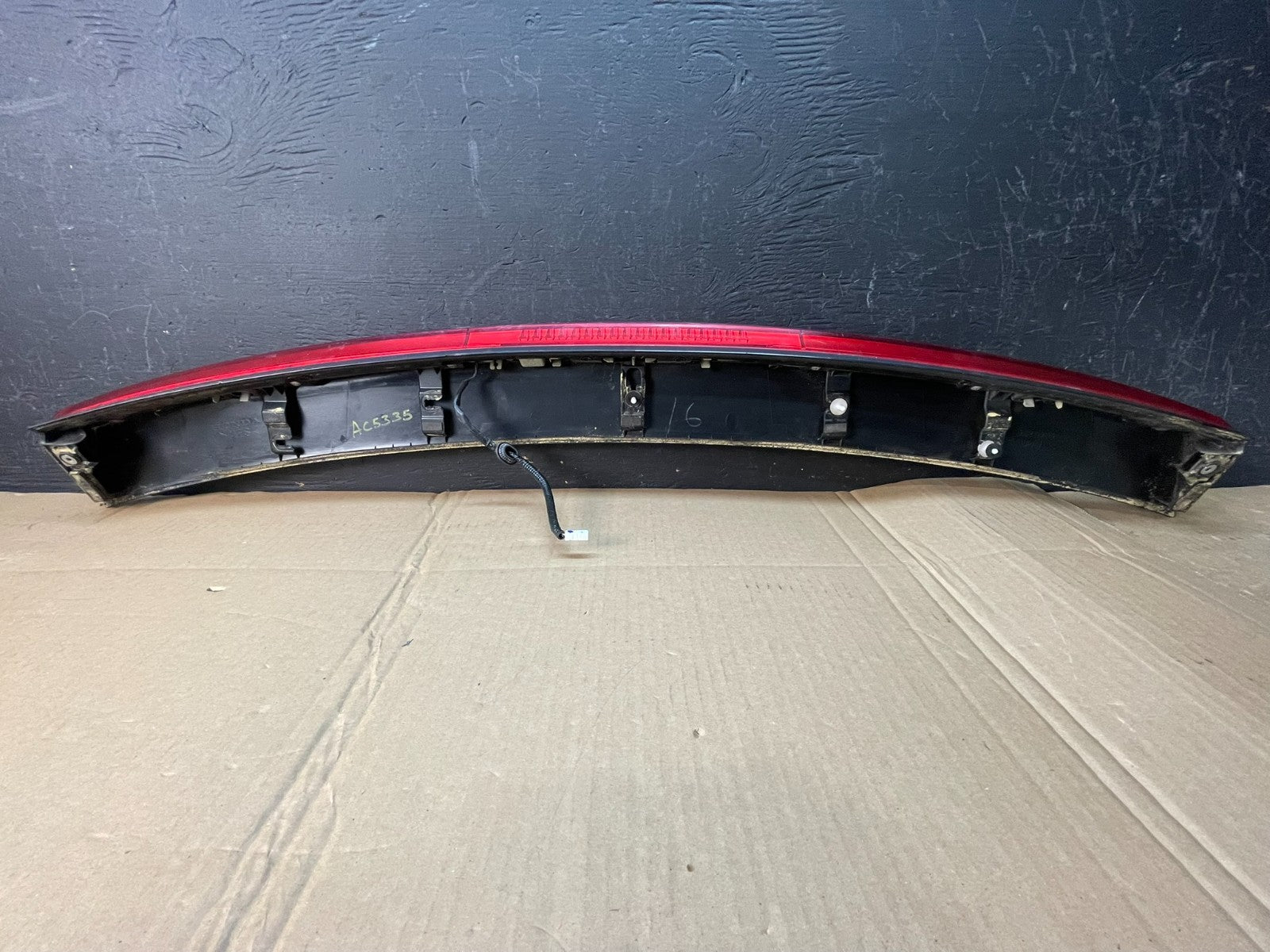 2010-2011 Honda Insight Rear Tailgate Spoiler 3rd Third Brake Light OE AC5335 DG5
