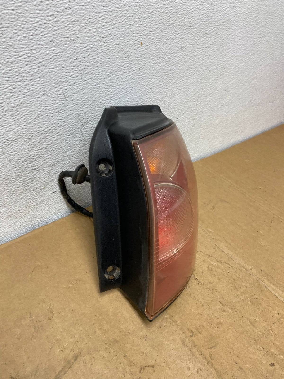 1999 2000 2001 Lexus Rx300 Right Passenger RH Side Tail Light AD1212 DW2