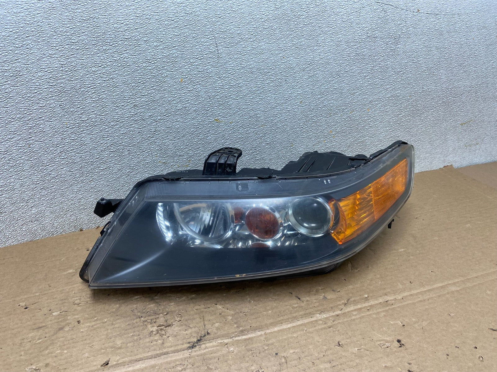 2004 to 2008 Acura TSX Left Driver Side Xenon HID Headlight AB4796 DW0