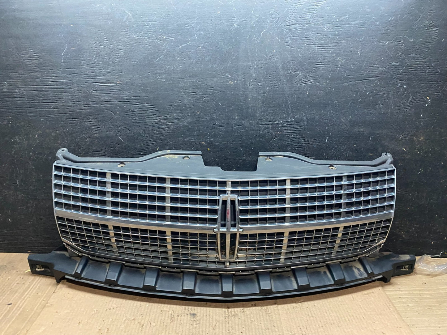 2007 to 2010 Lincoln Mkx Front Upper Grill Grille OEM W4611 DG0