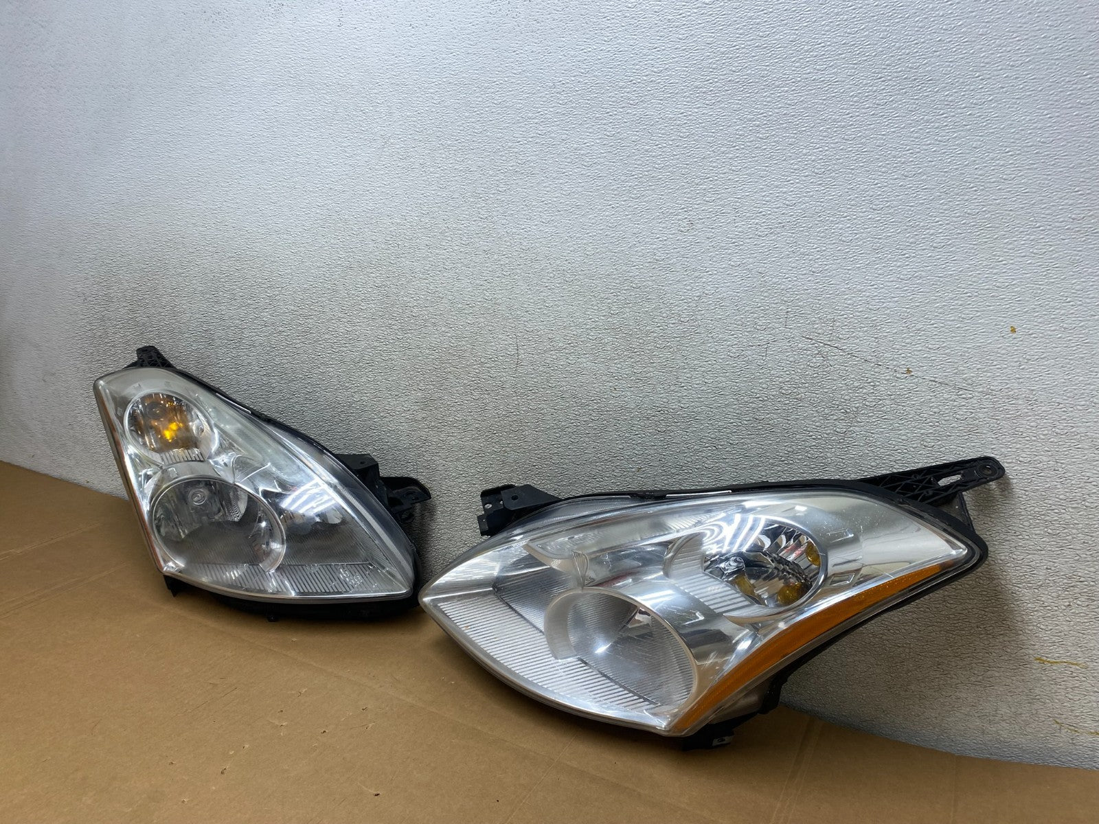 Sedan 2010 2011 2012 Nissan Altima Headlights Halogen Left+Right Side V4472 DW1