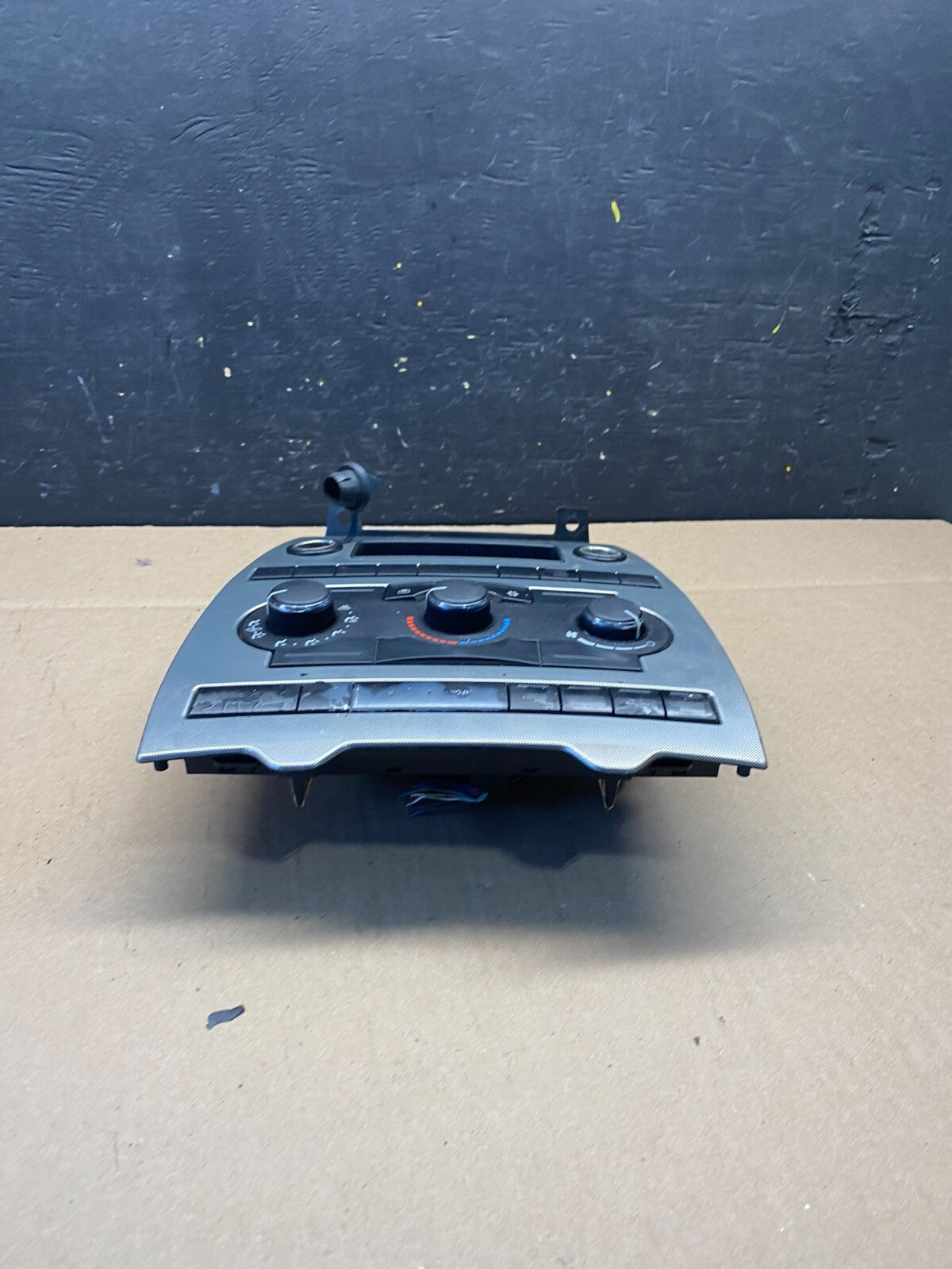 2005 2006 2007 Jeep Commander Grand Cherokee A/C Climate Control Bezel O3555 DG3