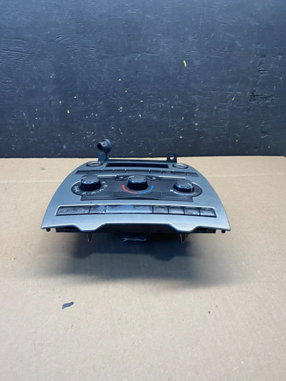 2005 2006 2007 Jeep Commander Grand Cherokee A/C Climate Control Bezel O3555 DG3