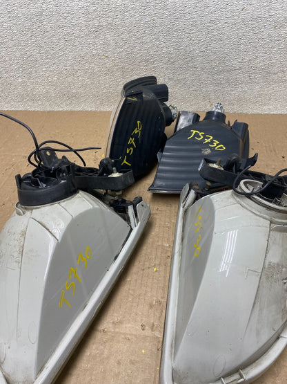 2001 2002 2003 Toyota Sienna Left+Right Side Set Headlights Halogen T5730 DW16