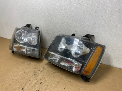 2007 to 2013 Chevrolet Suburban Tahoe Left+Right Set Headlights AG3251 DW1