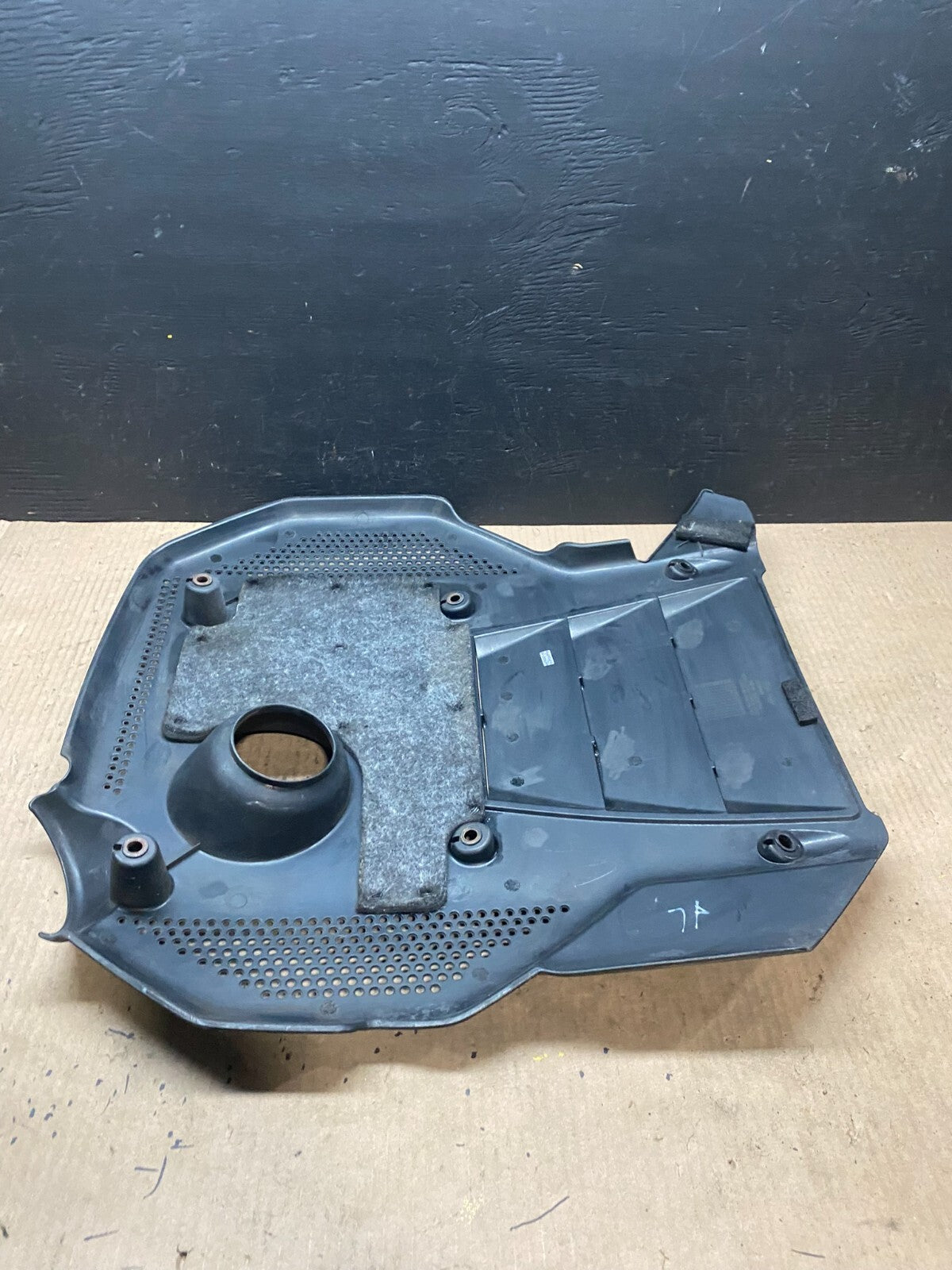 2006 to 2010 Hyundai Sonata Azera V6 Engine Motor Shield Cover OEM E4786 DG16