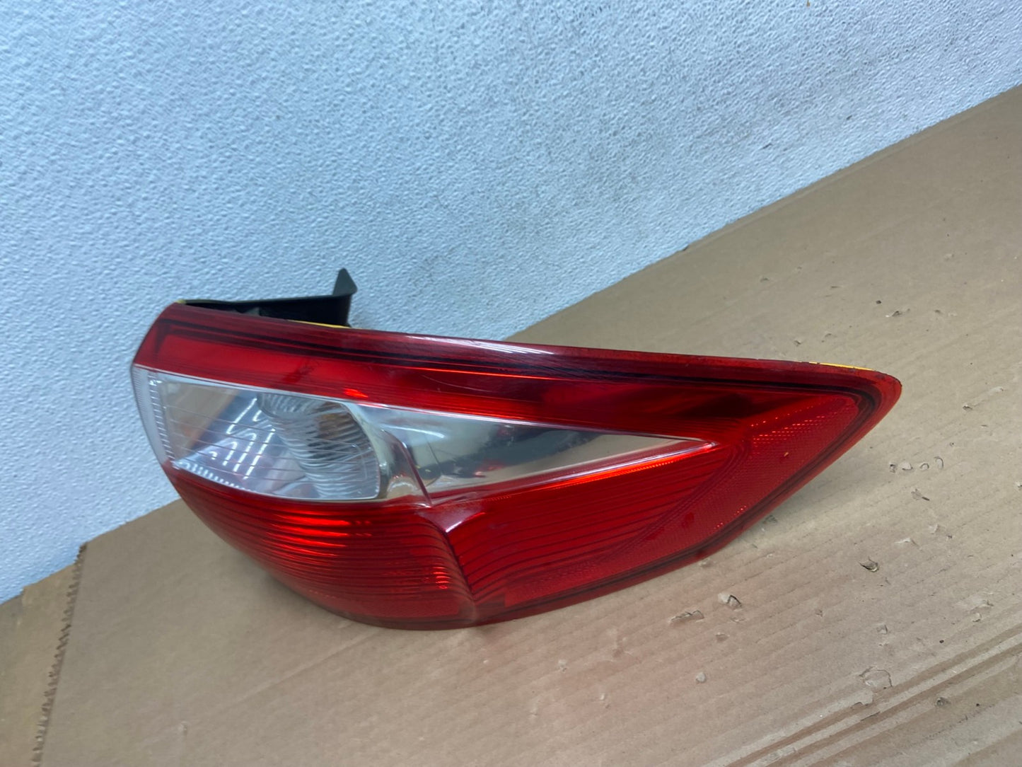 2013 to 2016 Ford C-Max Right Passenger RH Side Tail light AD4180 LK1