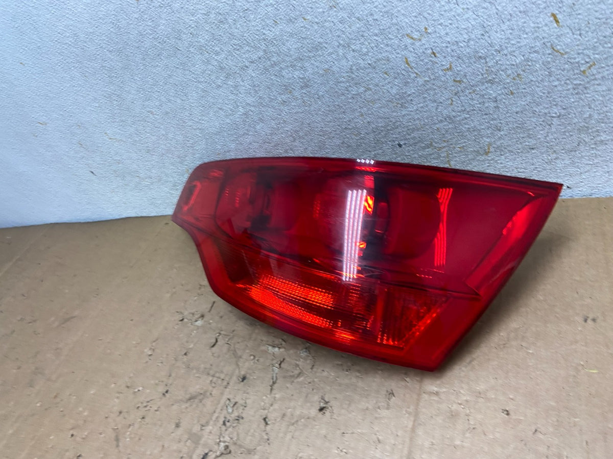2007 2008 2009 Audi Q7 Right Passenger Rh Side Tail Light AI9261 LK1