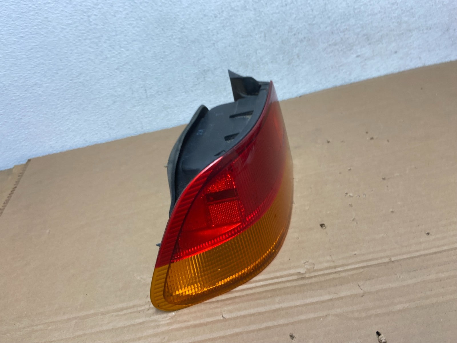 1996 to 1998 Honda Civic Tail Light 2-Door Right Passenger AD4160 DG2