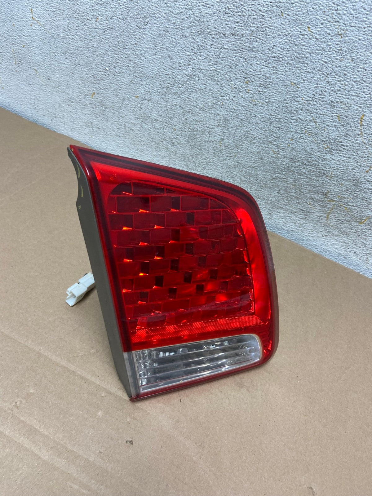 2011 2012 2013 Kia Sorento Left Driver Lh Inner Tail Light AH9314 LK2