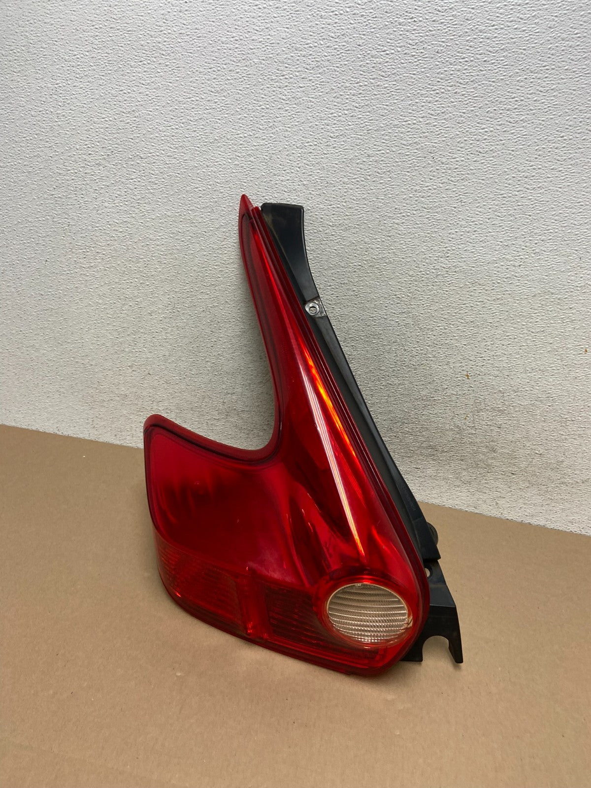 2011 to 2014 Nissan Juke Left Driver LH Side Tail Light AG5703 DW0