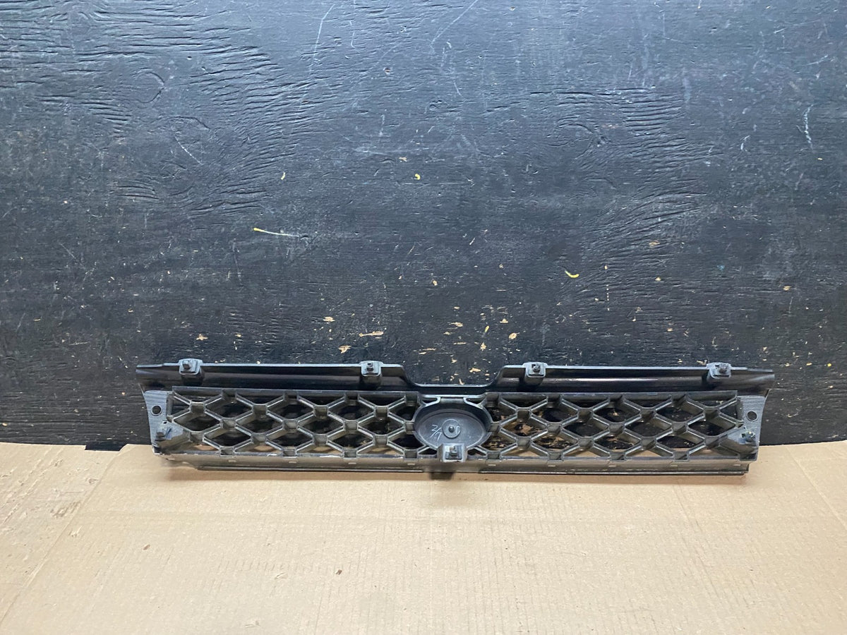1989 Subaru Legacy Front Grill Grille 91065AA050 X7603 PS8