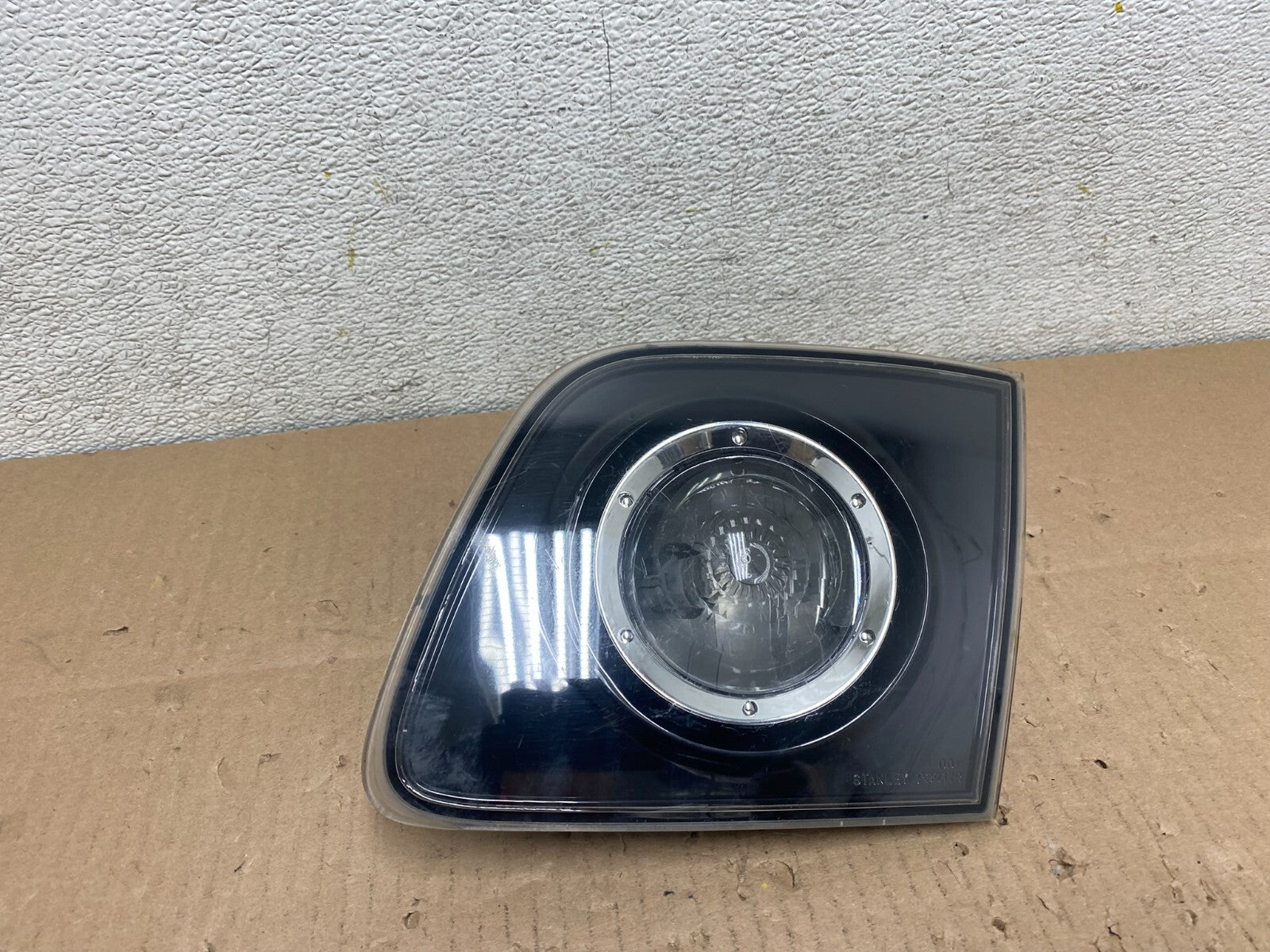 2004 - 2009 Mazda 3 Sedan Right Passenger RH Side Tail Light inner L6999 DW0