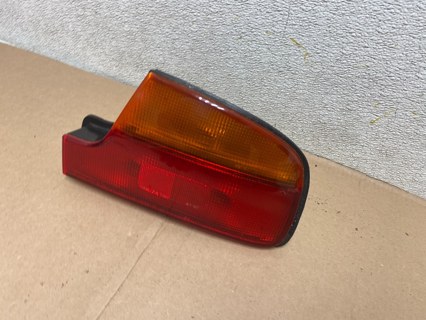 1990 - 1993 Infiniti Q45 Right Passenger RH Side Tail Light OEM Q3976 DW1