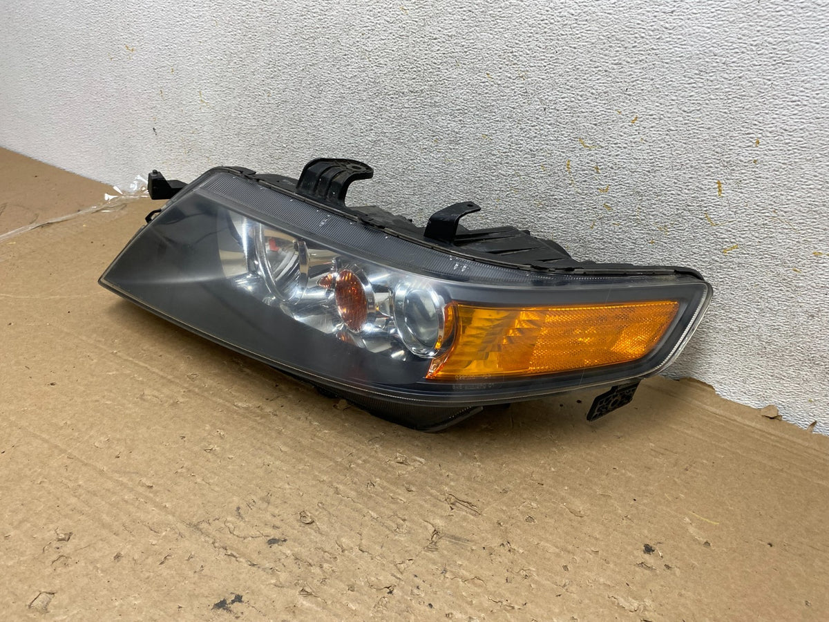 2004 to 2008 Acura TSX Left Driver Side Xenon HID Headlight AH9056 DW2