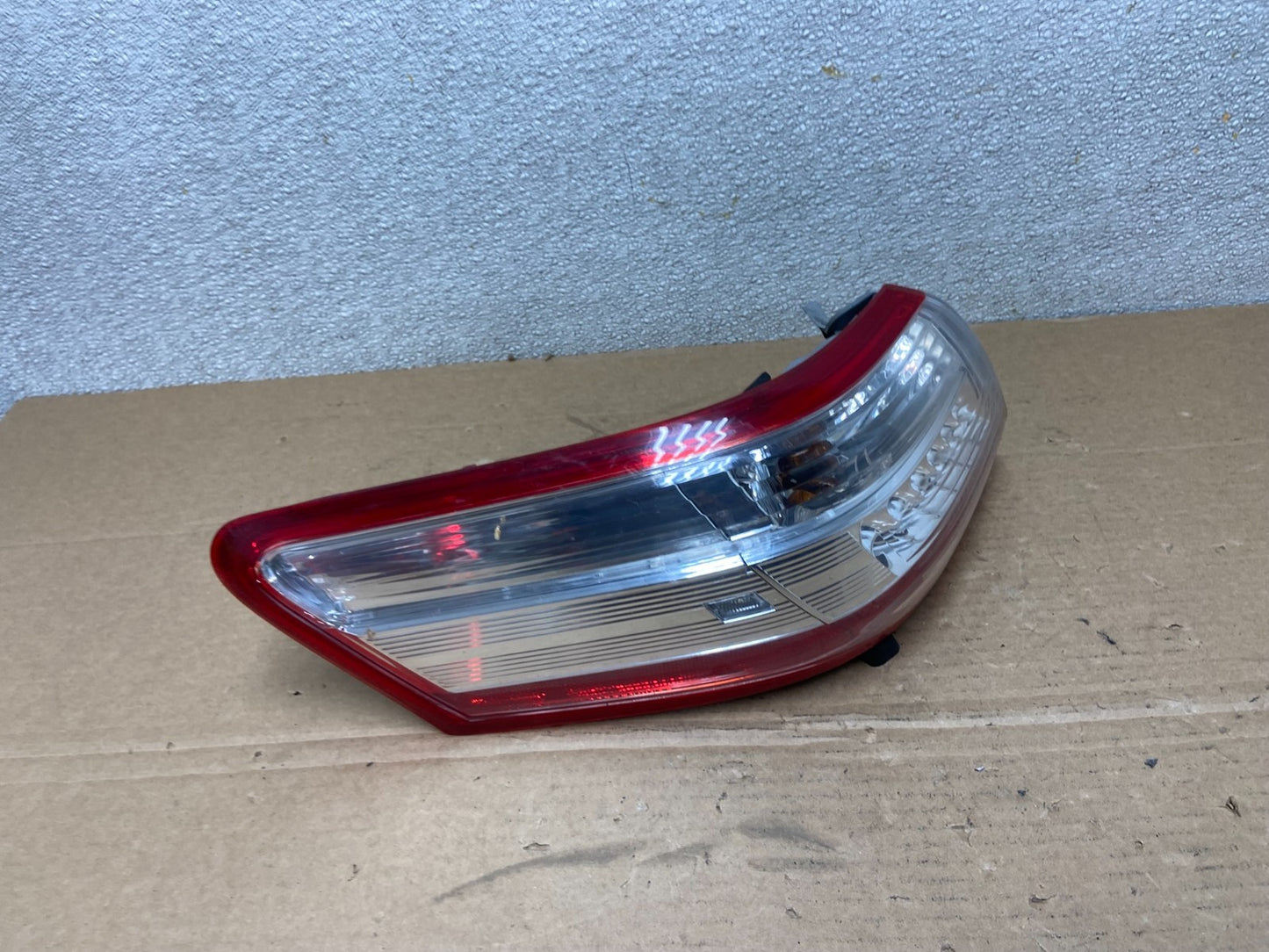 2010-2011 Toyota Camry Hybrid LED Left Driver LH Tail Light Oem AB4587 DW2
