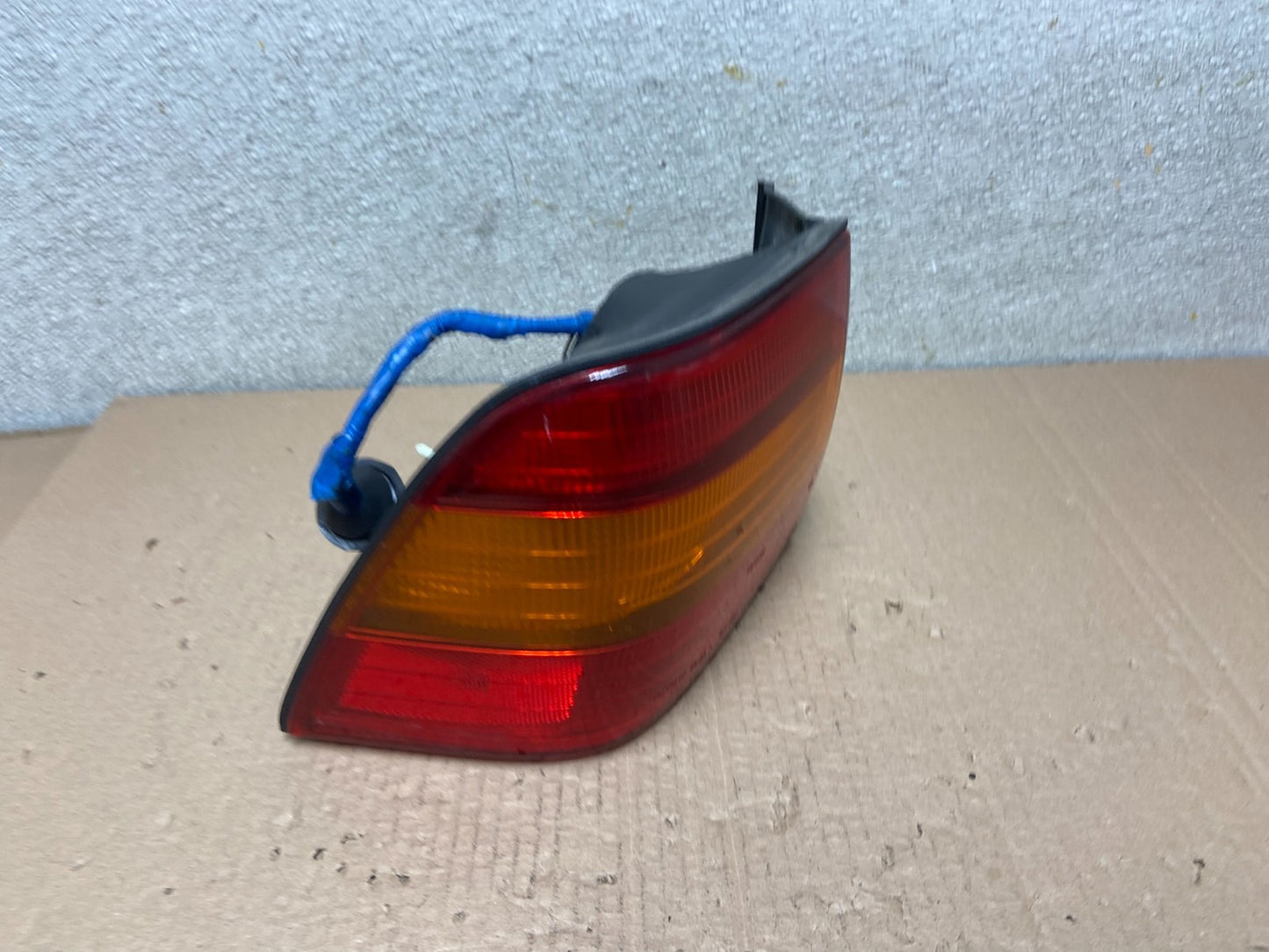 1995 to 1997 LEXUS LS400 LS 400 Left Driver LH Side Tail Light OEM AB2487 DG2