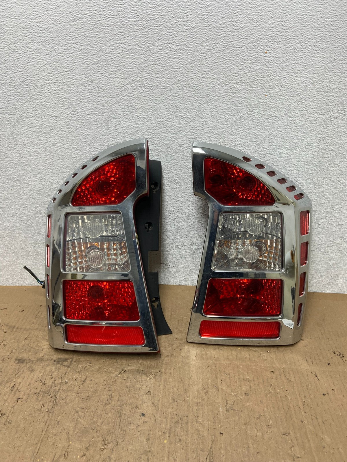 2007 2008 2009 2010 2011 2012 Kia Rondo Left+Right Tail Lights Oem AC0208 DW0