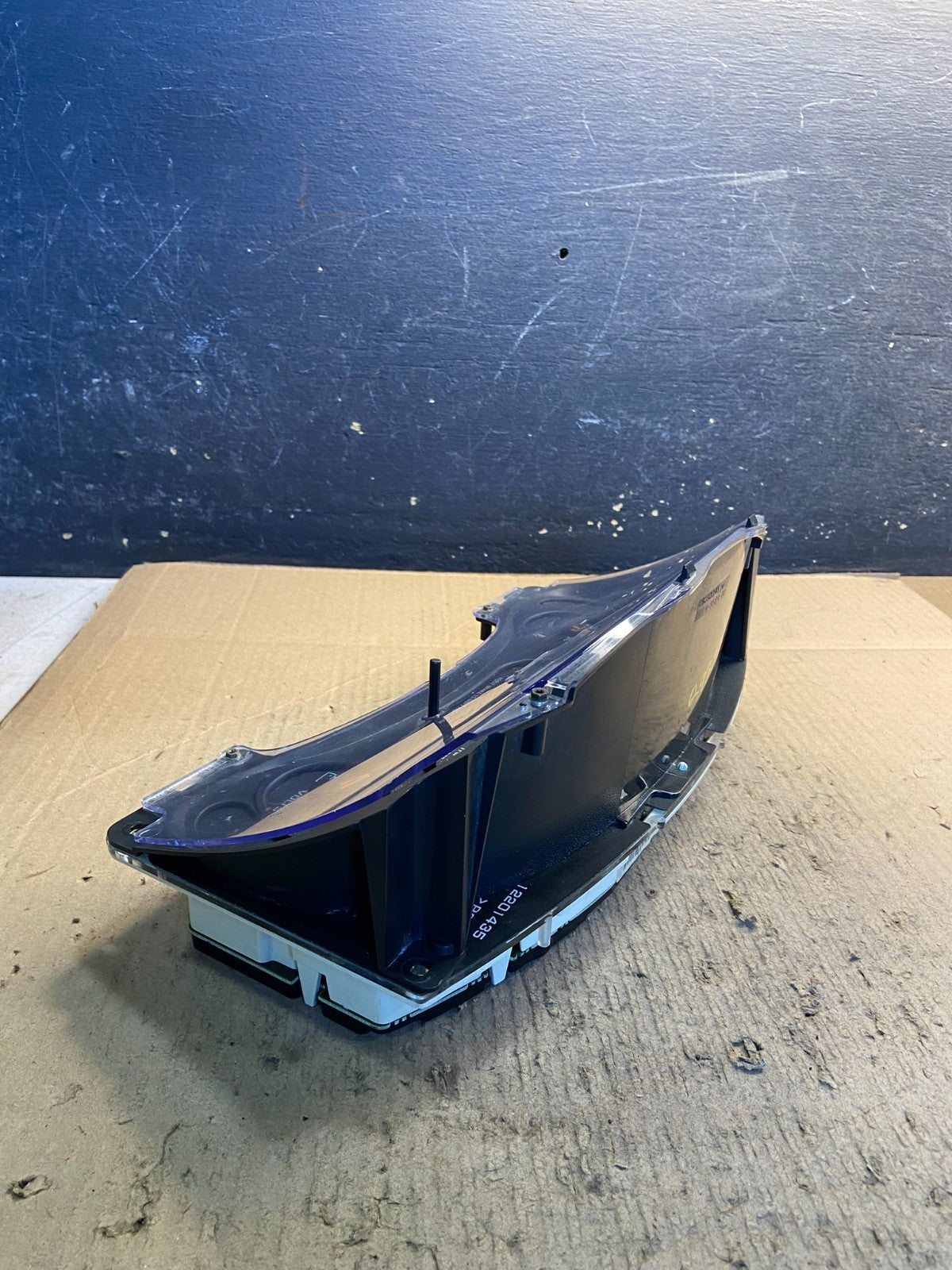 2001 to 2002 Chevrolet Express Speedometer Cluster Gauge OEM Z2109 DG4