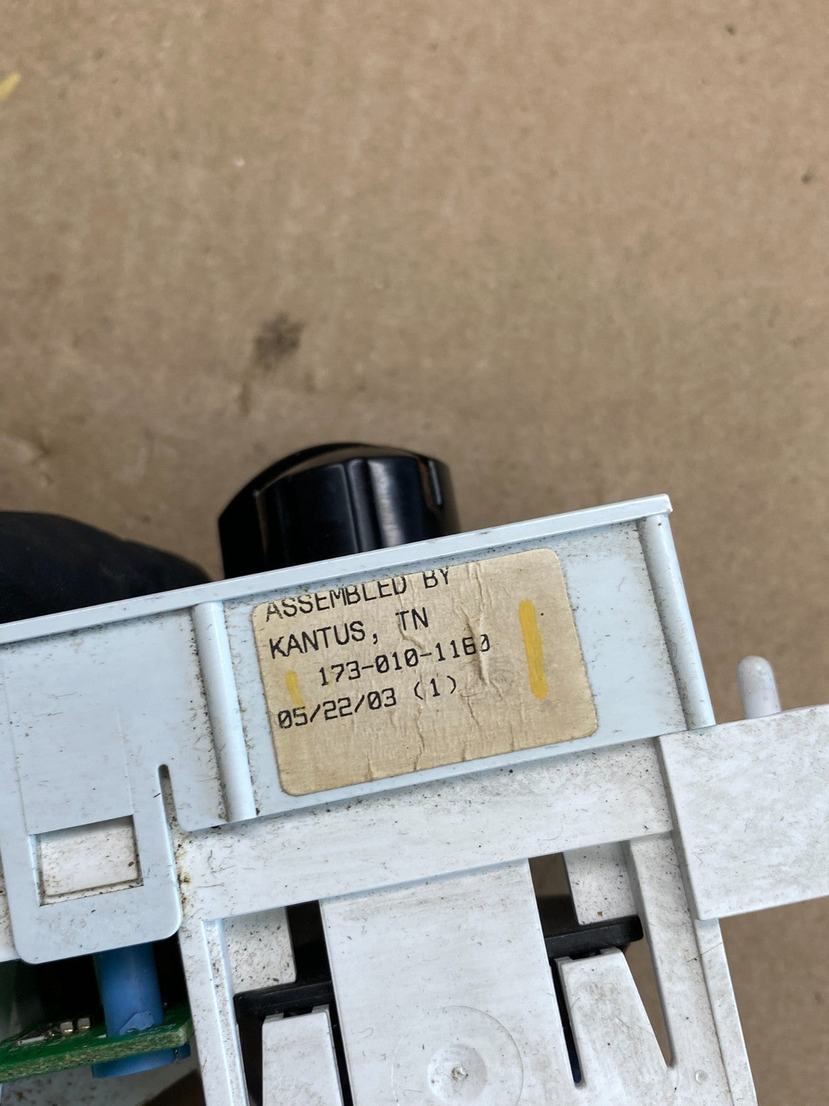 2001-2004 Nissan Xterra Heater A/C Climate Temperature Control AC6329 DG5