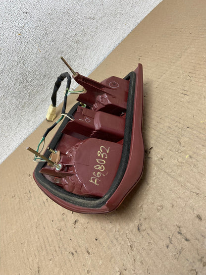 2004 2005 Toyota RAV4 Left Driver LH Side Tail Light AG8032 LK5