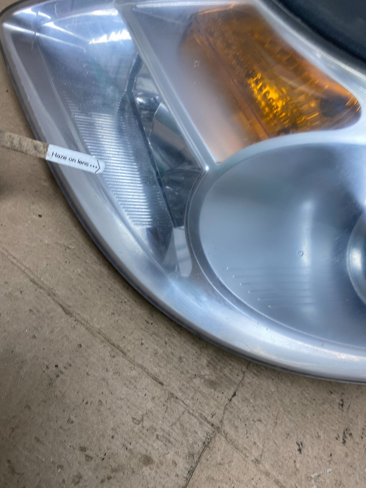 2007 to 2012 Hyundai Veracruz Left Driver LH Headlight Halogen AF5070 DW4