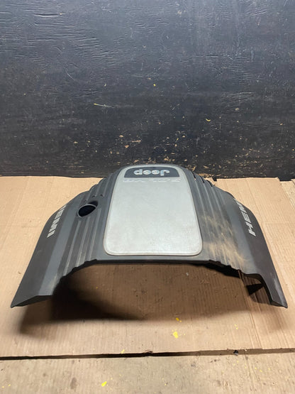 2005 to 2010 Jeep Grand Cherokee 5.7L Hemi Engine Cover Plastic Shield w4855 DG1
